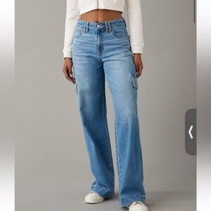 American Eagle Dreamy Drape Cargo Jeans Size 8Short